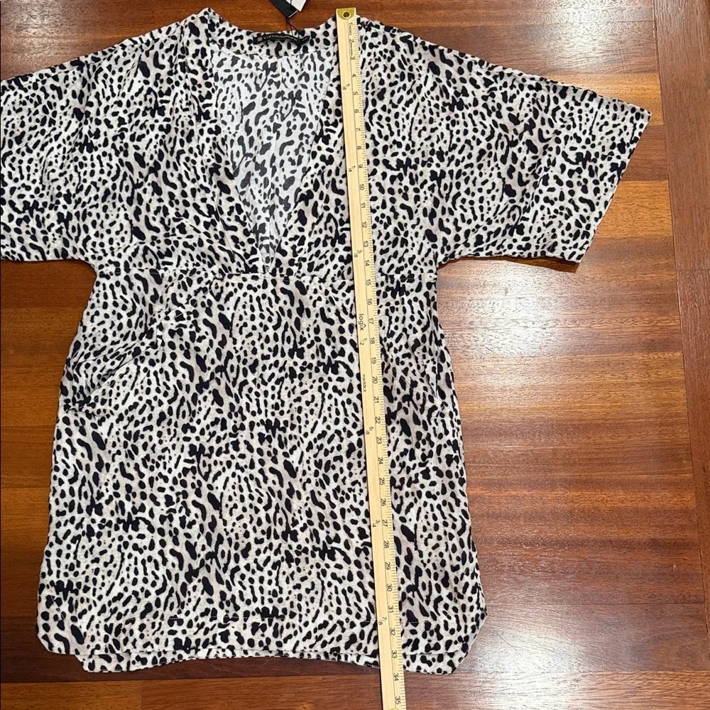 NWT ViX Paula Hermanny Deva Cloe Caftan Cover Up Medium Leopard Animal Print - Picture 11 of 13